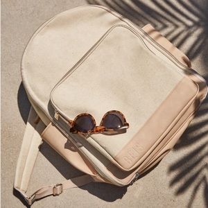 Béis by Shay Mitchell backpack